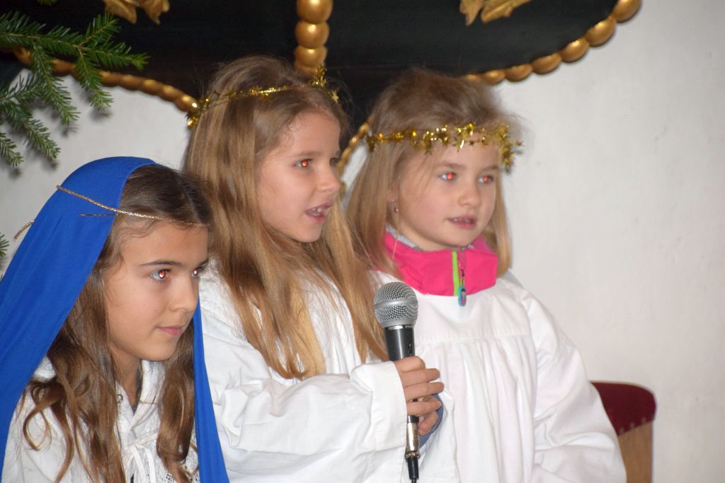 image026