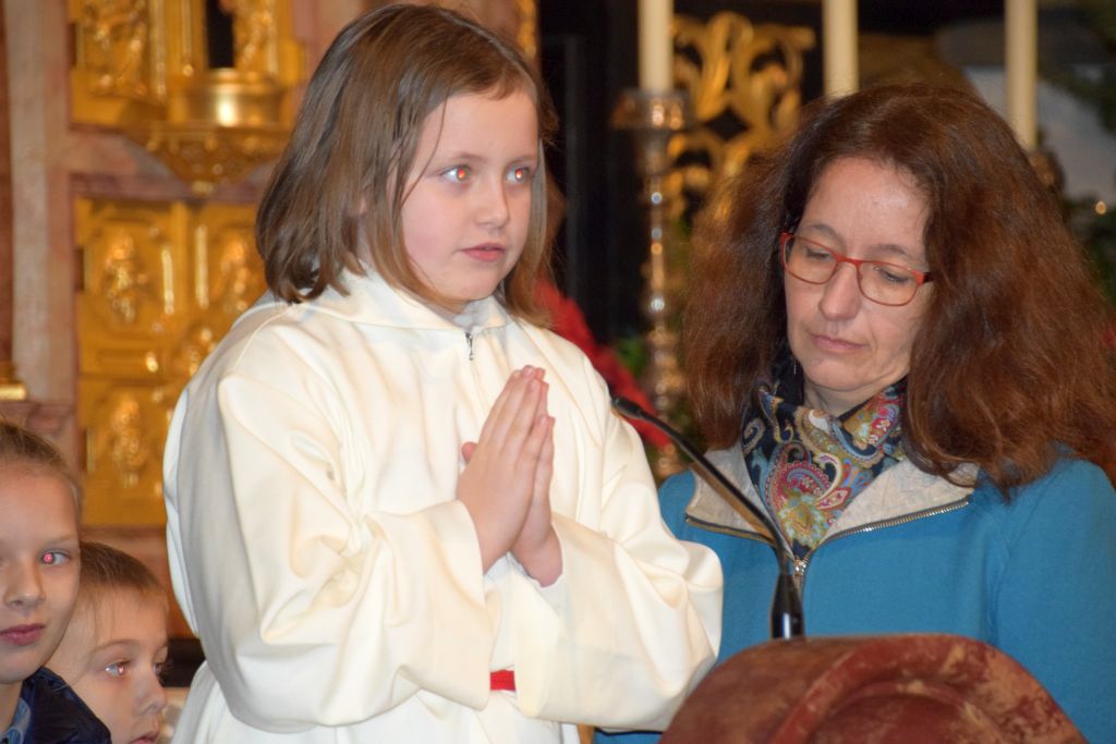 image033